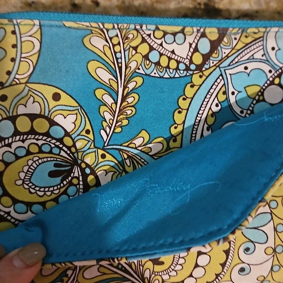 Vera Bradley excellent condition large clutch walletfold - Picture 2 of 6
